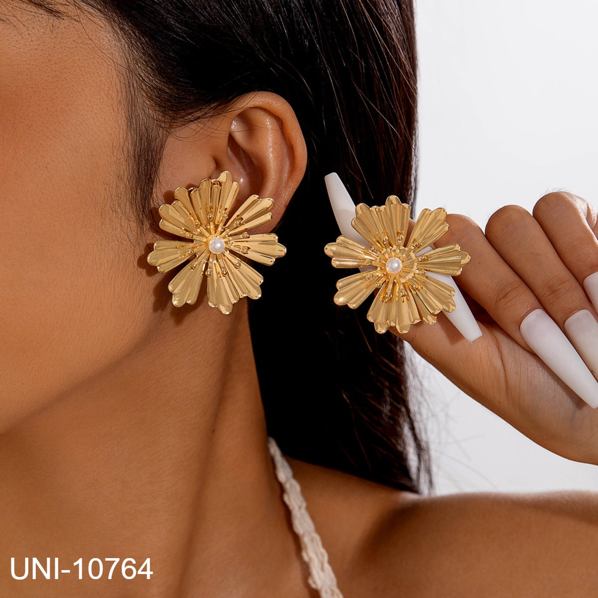 UNI-10764 - Gold Flower - Earring Style 1