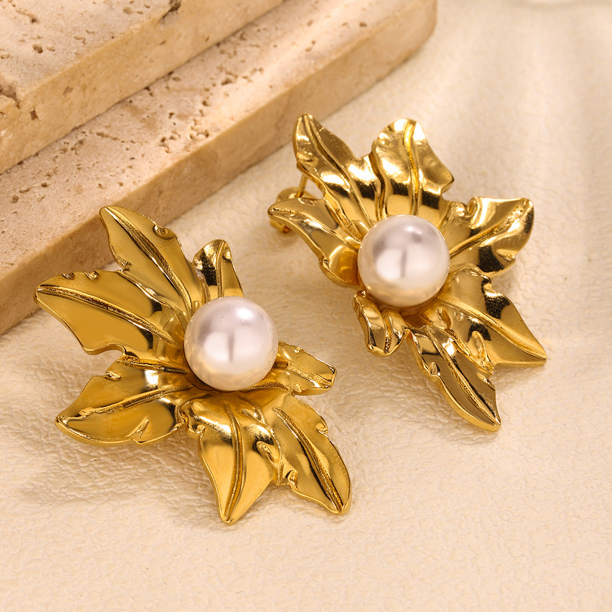 Glowe - Ear Studs - B-90147