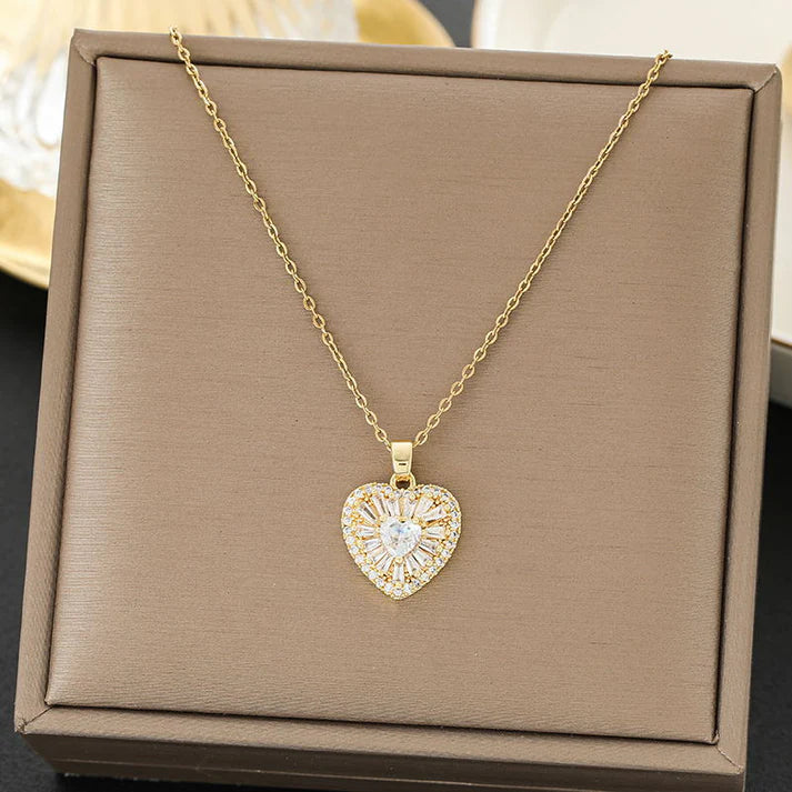 Sparkle Diamonds Heart Gold - Necklace - B-231