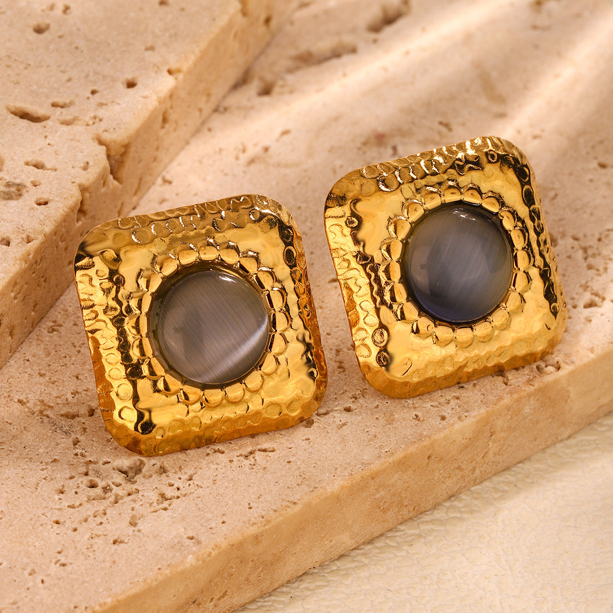 Regal - Grey Ear Studs - B-90121