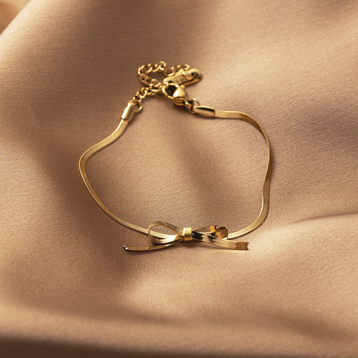 Golden Coquette - Bracelet - B-90031