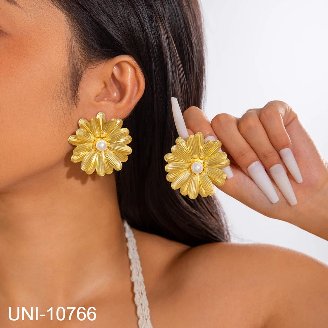 UNI-10766 - Gold Flower - Earring Style 3