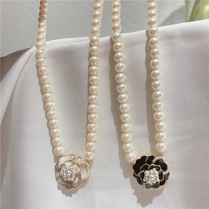 Flower Pearls - Necklace