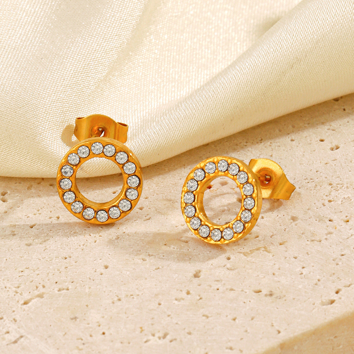 Radiant - Ear Studs - B-90252