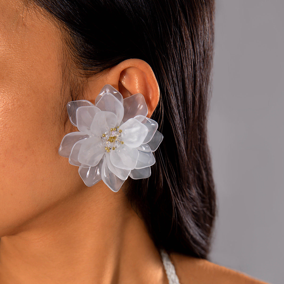 UNI-10777 - Acrylic White Flower - Earring