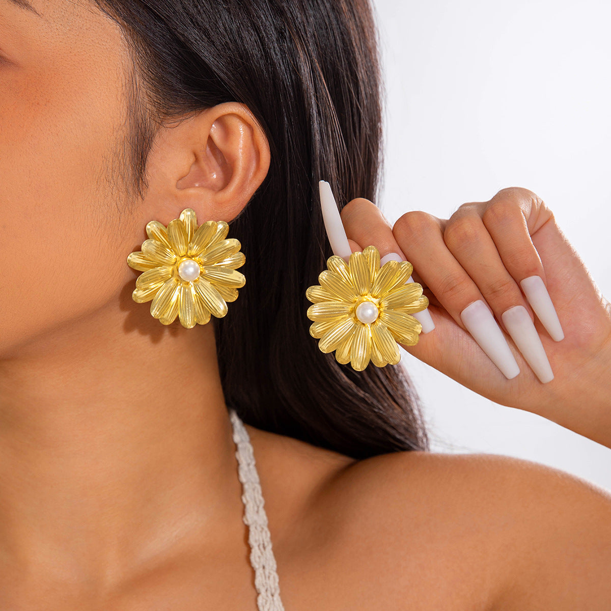UNI-10766 - Gold Flower - Earring Style 3