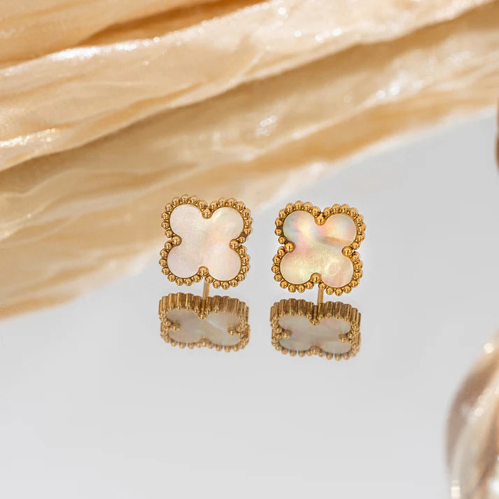 White Fancy Flower Gold - Earring - B-223