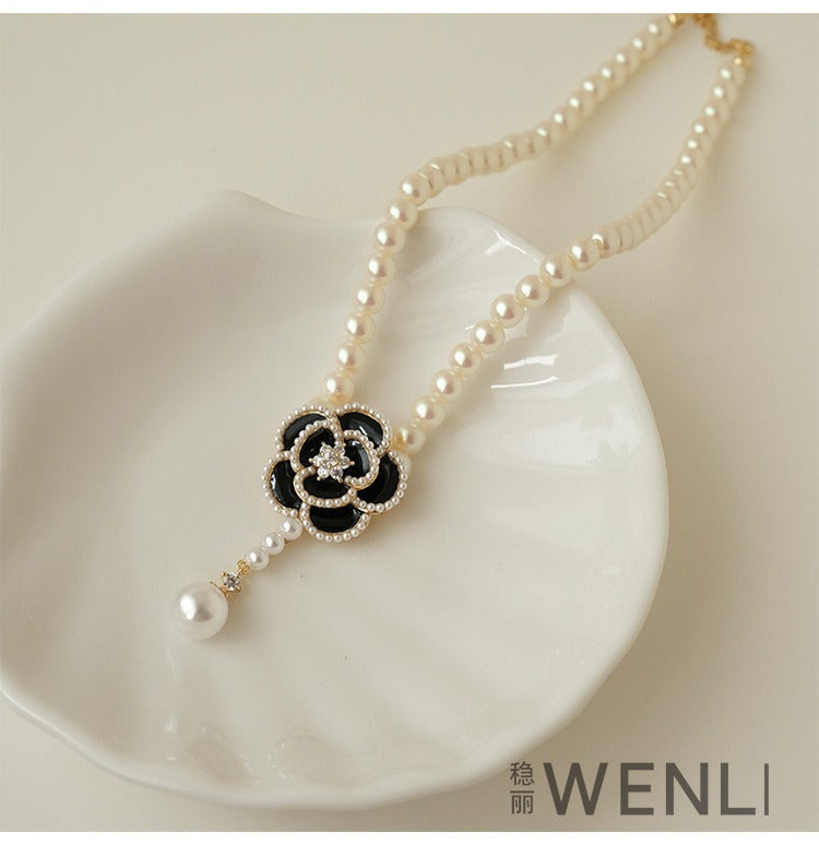 Flower Pearls - Necklace