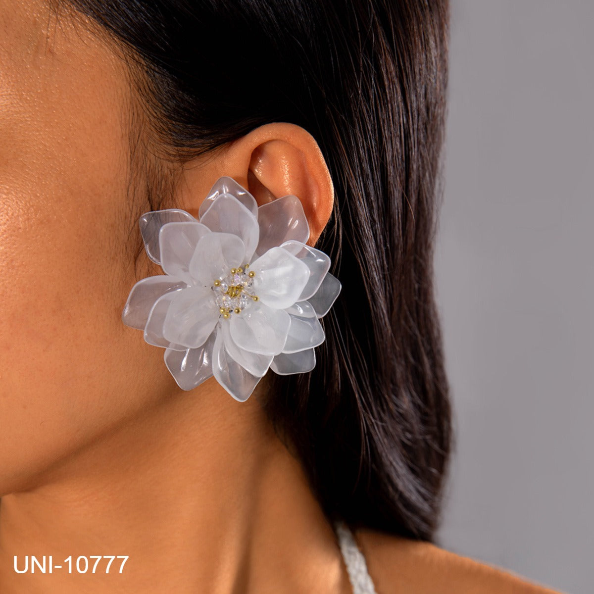 UNI-10777 - Acrylic White Flower - Earring