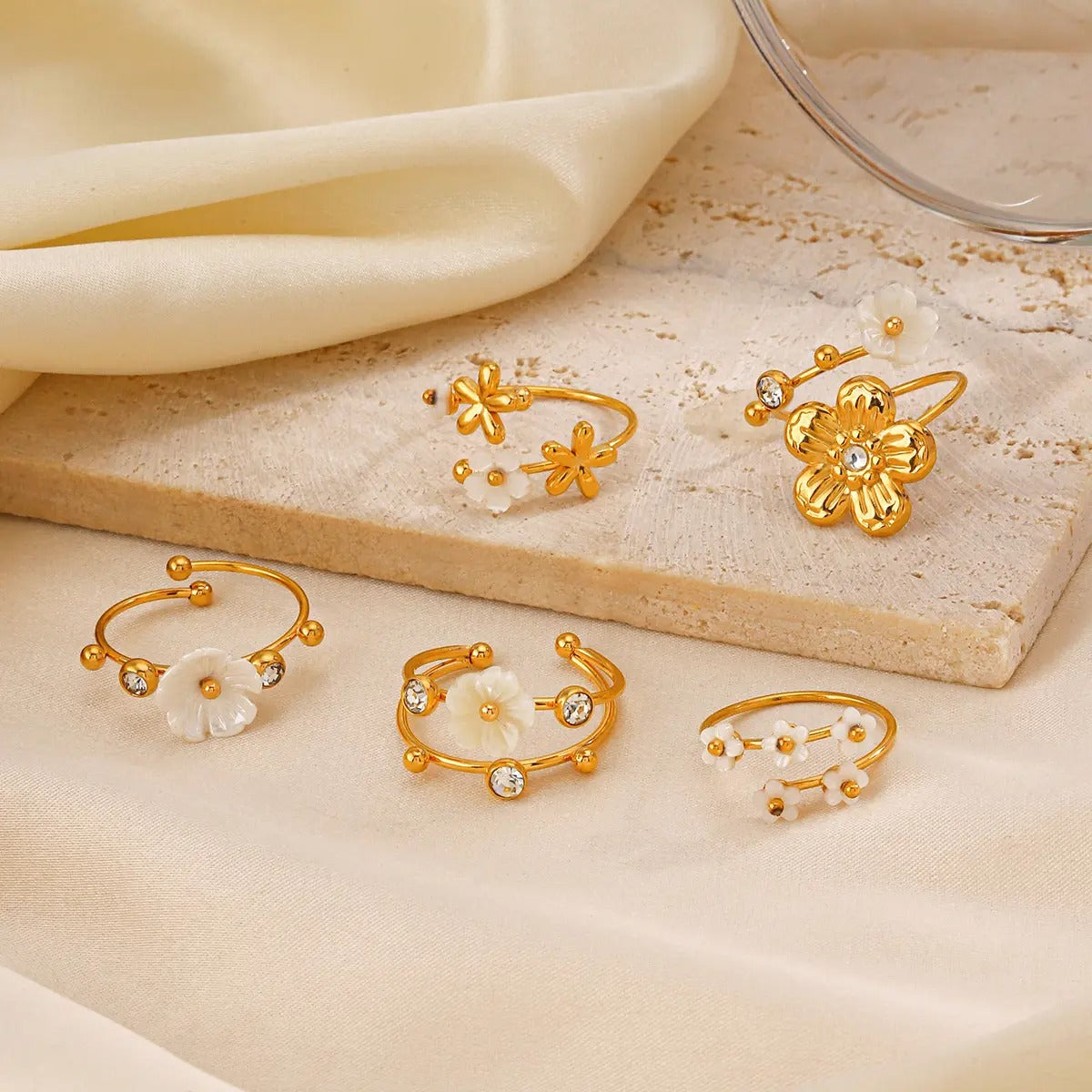 Daisy Flower  - Ring - B-90247